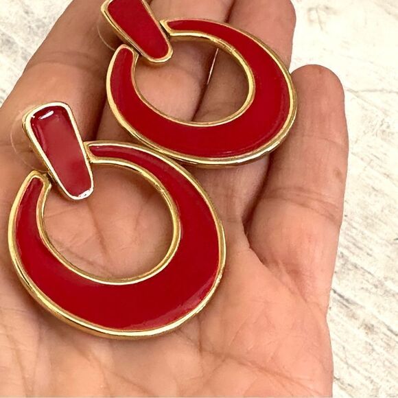 Large red enamel door knocker earrings - Picture 7 of 9